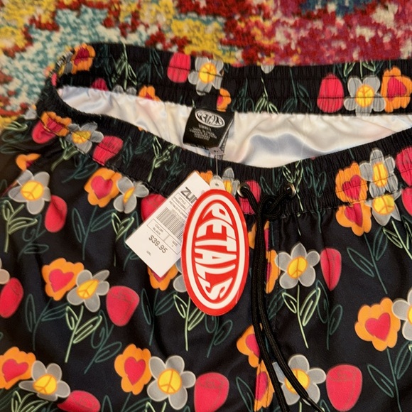 Petals brand - tank & swim shorts - Picture 4 of 7